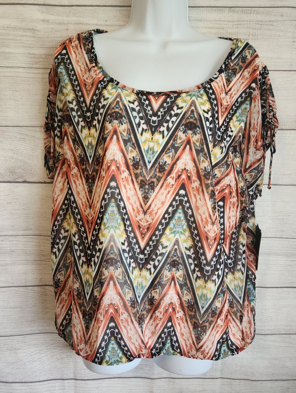 I.N. Studio L NWT Chevron Boho Top Multicolor Tribal Print Flowy